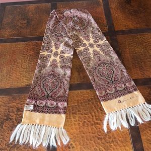 100% Wool Anne Klein Oblong Scarf